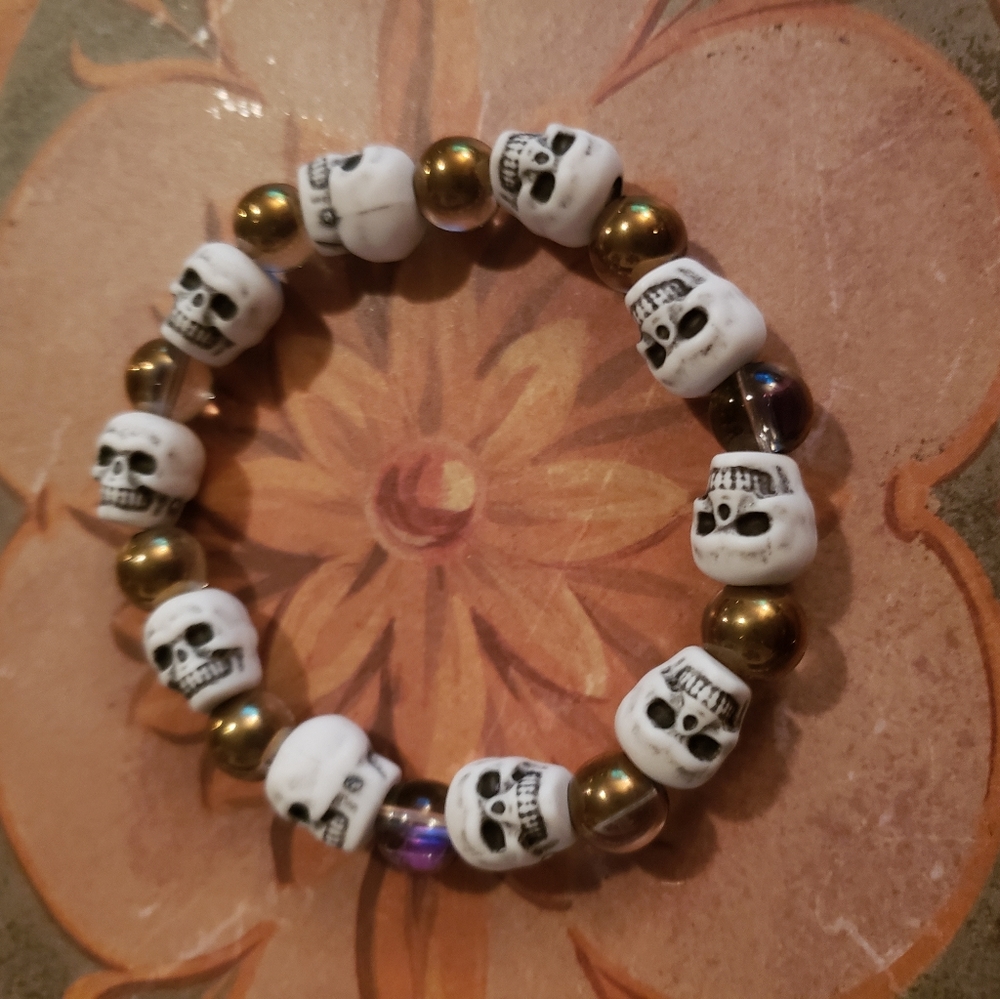 Bracelets - Picture 8 of 16